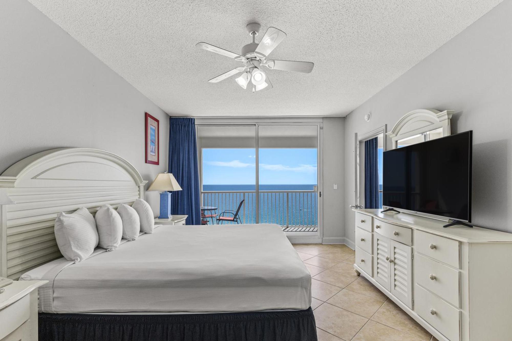 Official Majestic Beach Resort - Over 60 Units - All Ocean Front, Panama City Beach, Fl Chambre photo