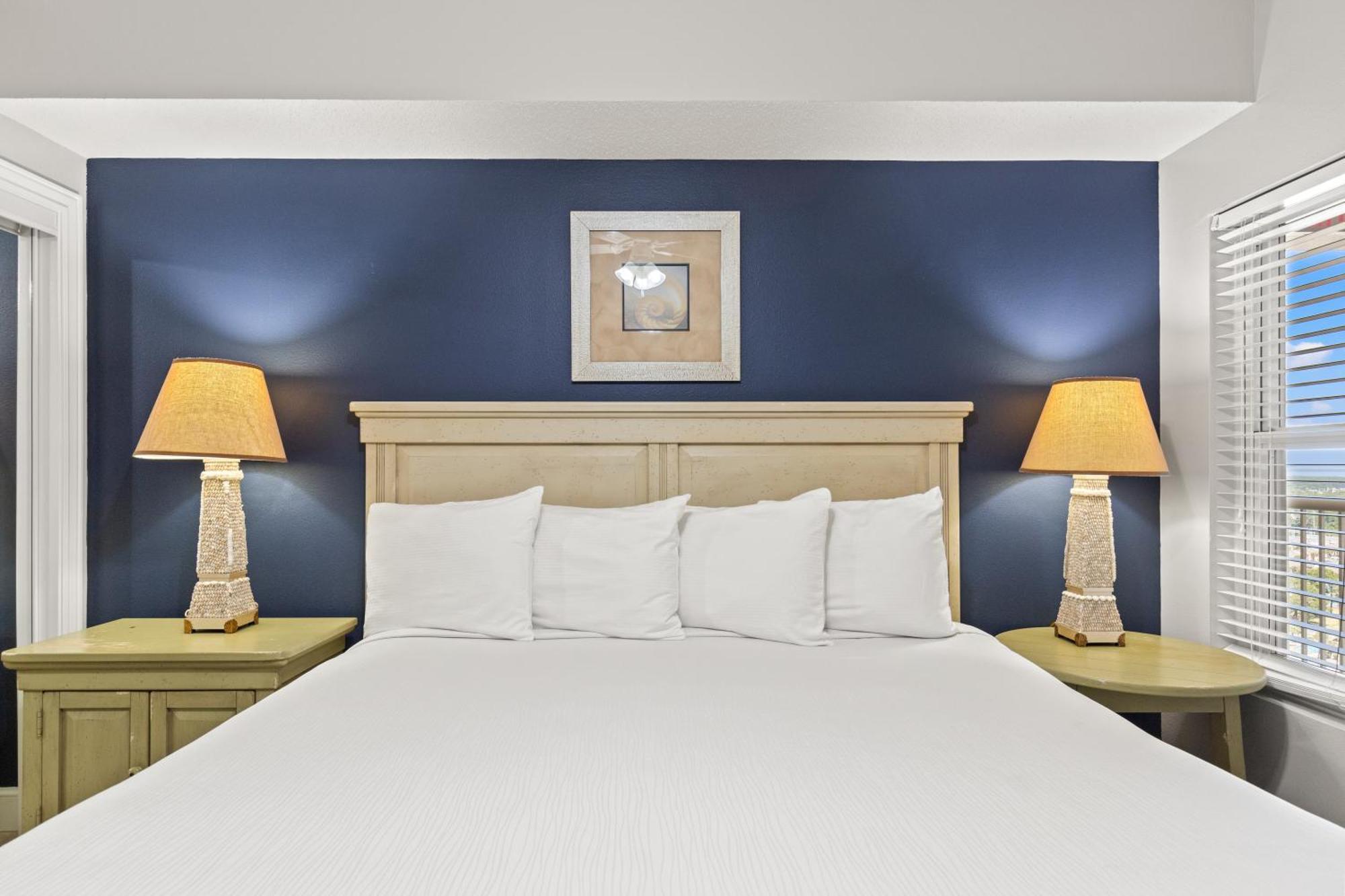Official Majestic Beach Resort - Over 60 Units - All Ocean Front, Panama City Beach, Fl Chambre photo