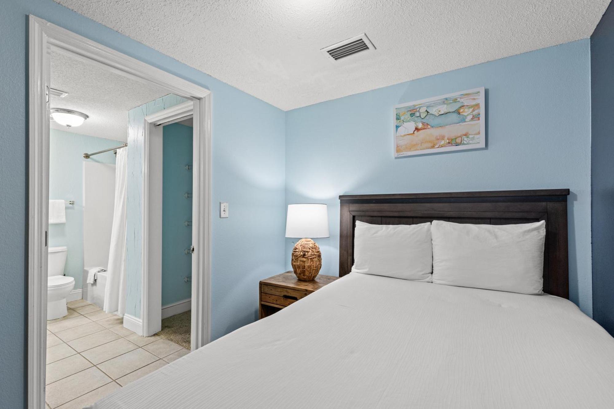 Official Majestic Beach Resort - Over 60 Units - All Ocean Front, Panama City Beach, Fl Chambre photo