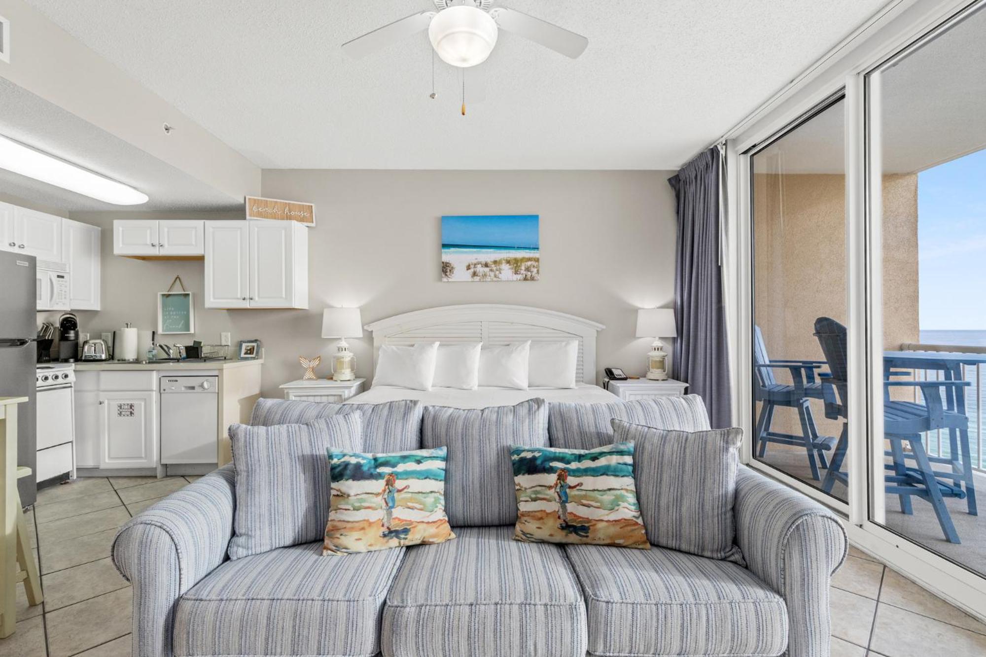 Official Majestic Beach Resort - Over 60 Units - All Ocean Front, Panama City Beach, Fl Chambre photo