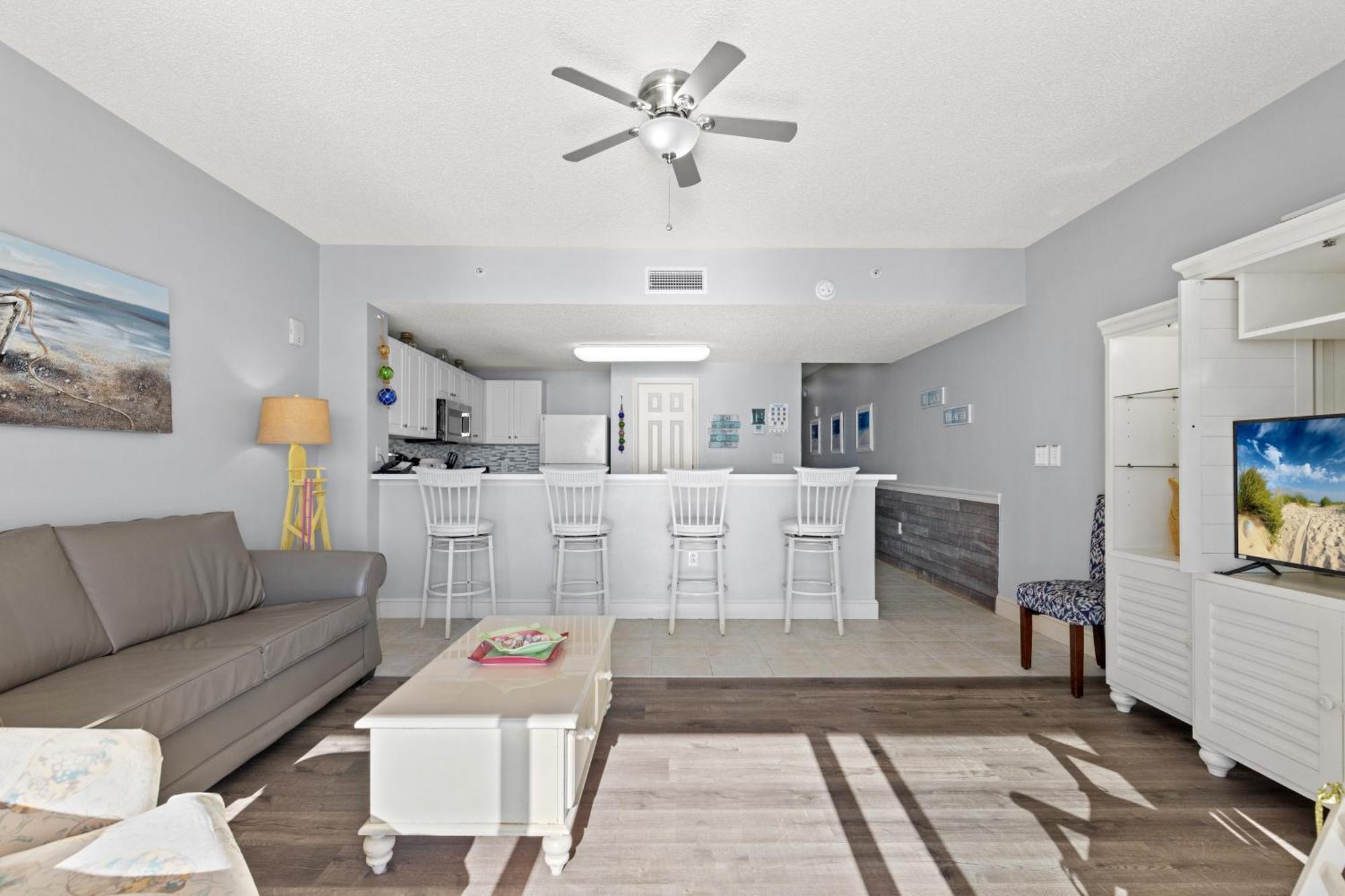 Official Majestic Beach Resort - Over 60 Units - All Ocean Front, Panama City Beach, Fl Extérieur photo